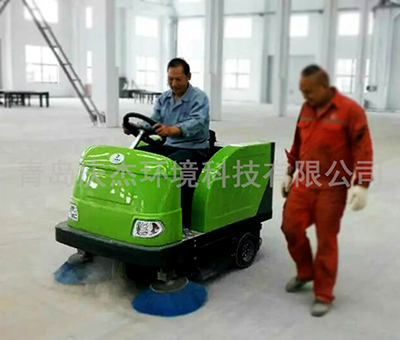 清掃粉塵吸塵掃地車(chē)作用青島掃地車(chē)廠(chǎng)家